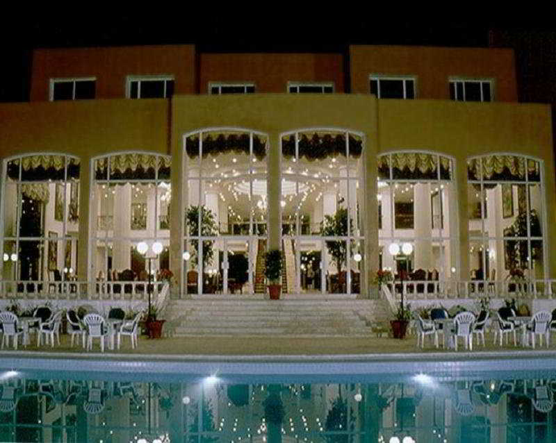 Grand View Hotel Ваді-Муса Екстер'єр фото